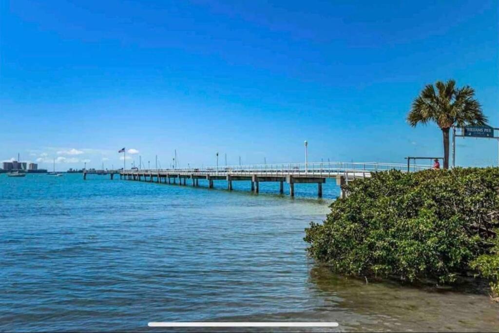 In The Center Of Gulfport, Min Away From The Beach! St. Petersburg Bagian luar foto